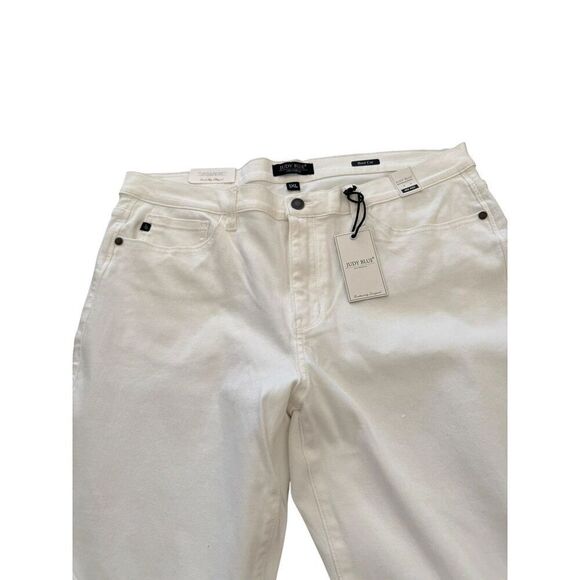 Judy Blue White Bootcut Midrise Stretch Jeans NWT Size 1XL - Picture 2 of 8